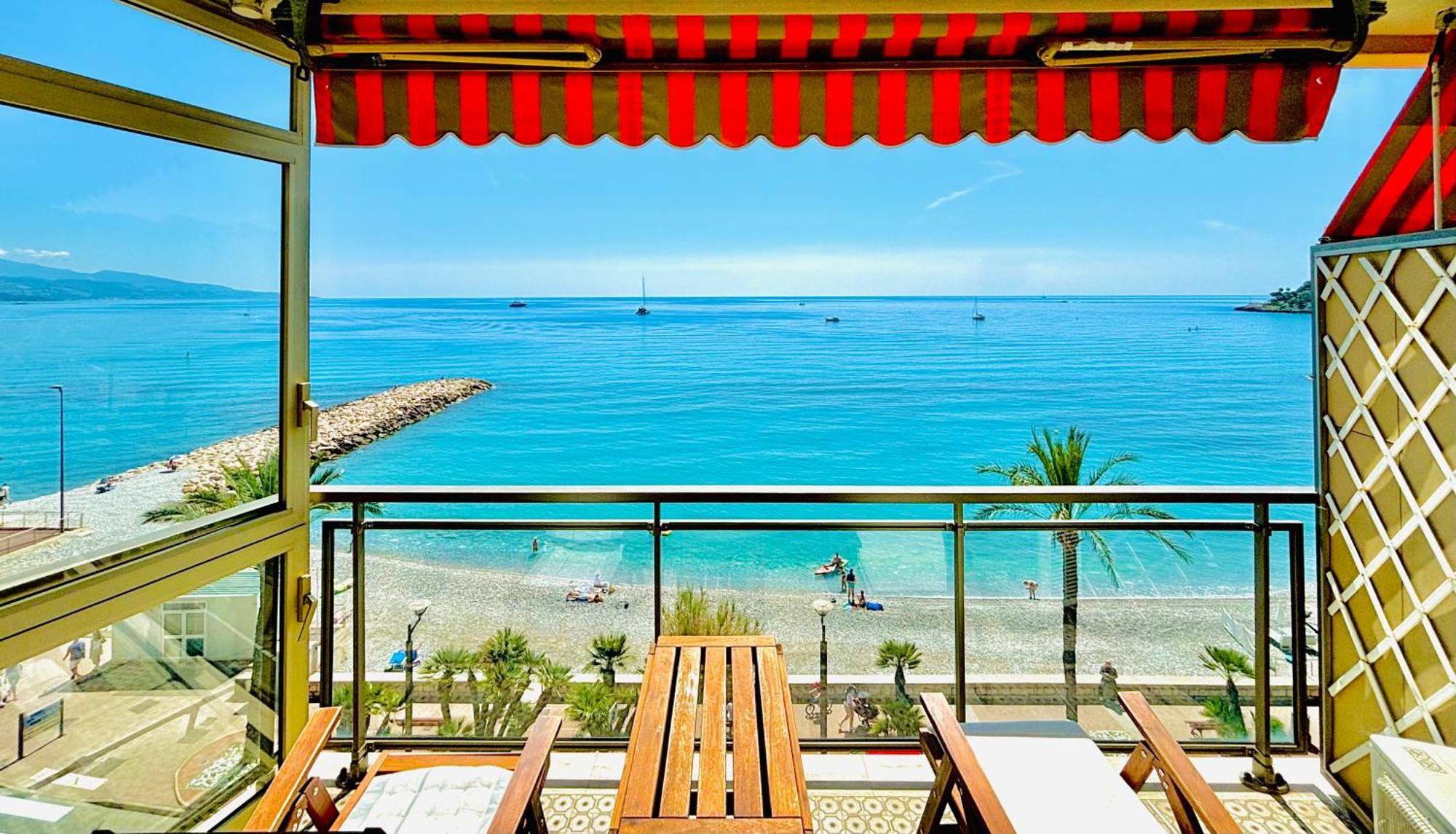 Appartement Le Schooner روكوبرُن كاب مارتي المظهر الخارجي الصورة